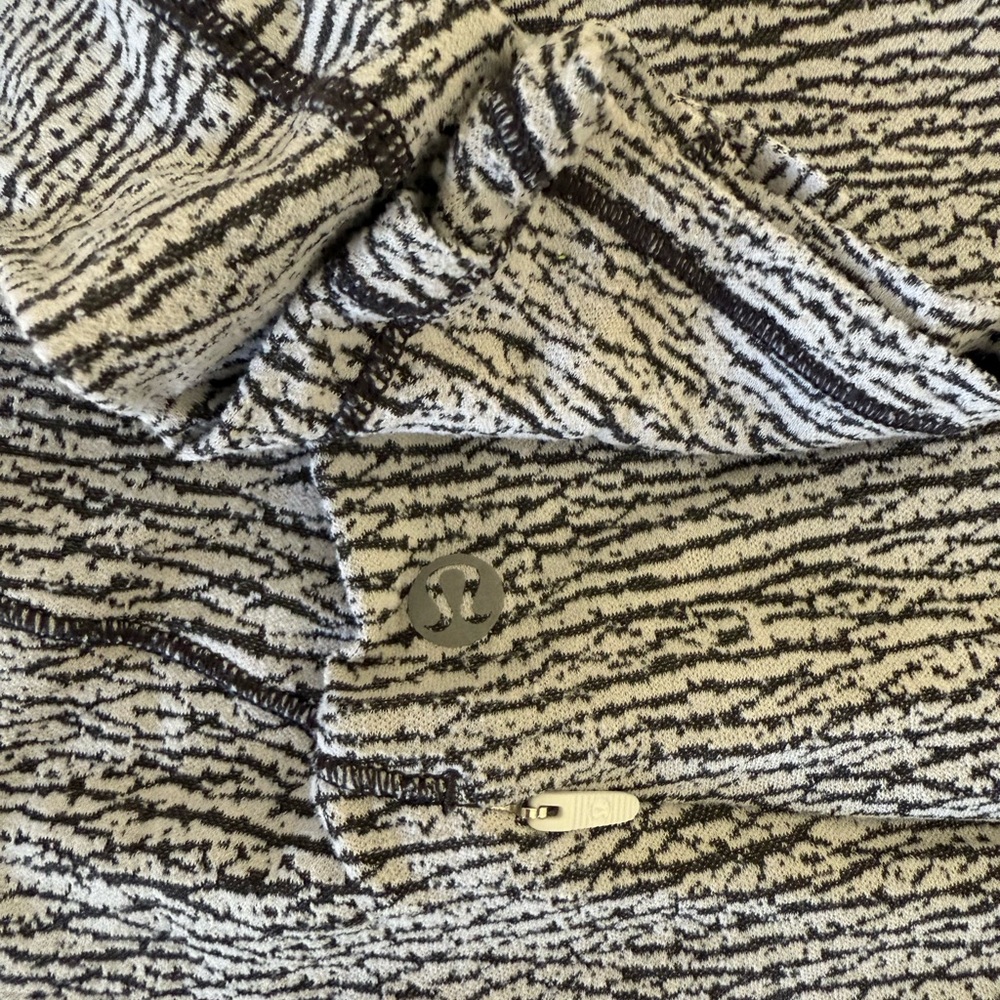 Lululemon Pullover - image 3